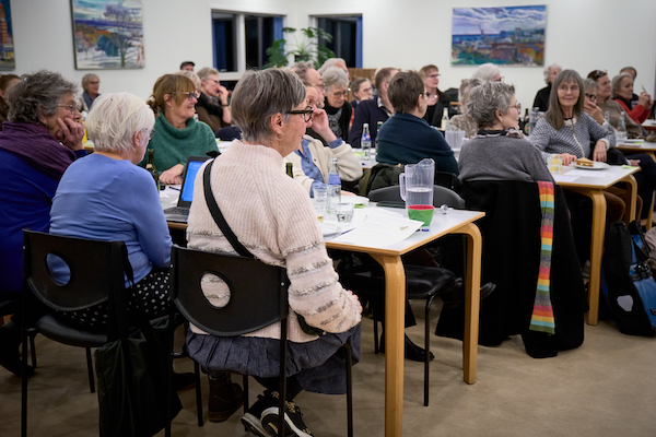 Generalforsamling 2025 trøjborg fællesråd Generalforsamling i Trøjborg fællesråd forsamlingen lytter til taleren